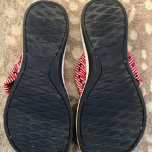Clarks flip flops - Picture 7 of 7